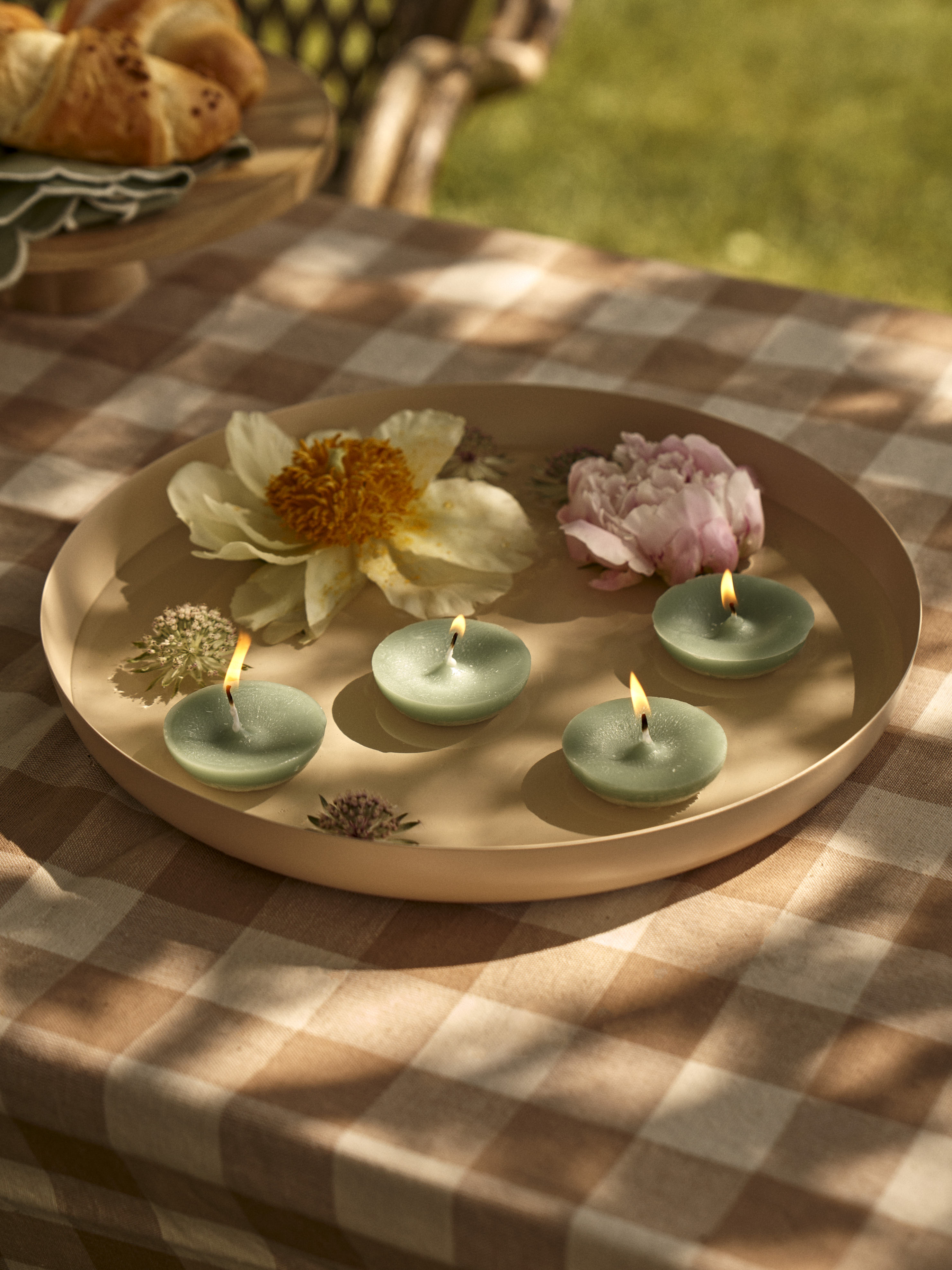 Perfect Original Photos about  Bougie Sostrene Grene  as Your HD Pictures