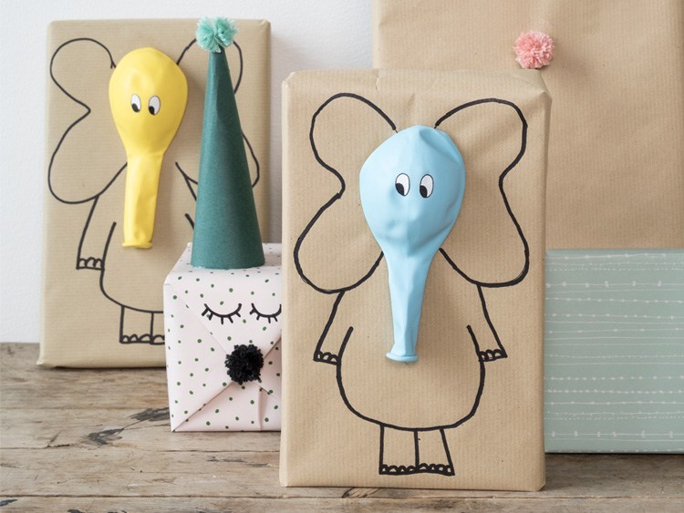 Pour L 039 Anniversaire De Hilmer Anna Decore Les Emballages Cadeaux De Jolis Dessins Regardez La Video Et Decouvrez Comment Preparer Des Emballages Sostrene Grene