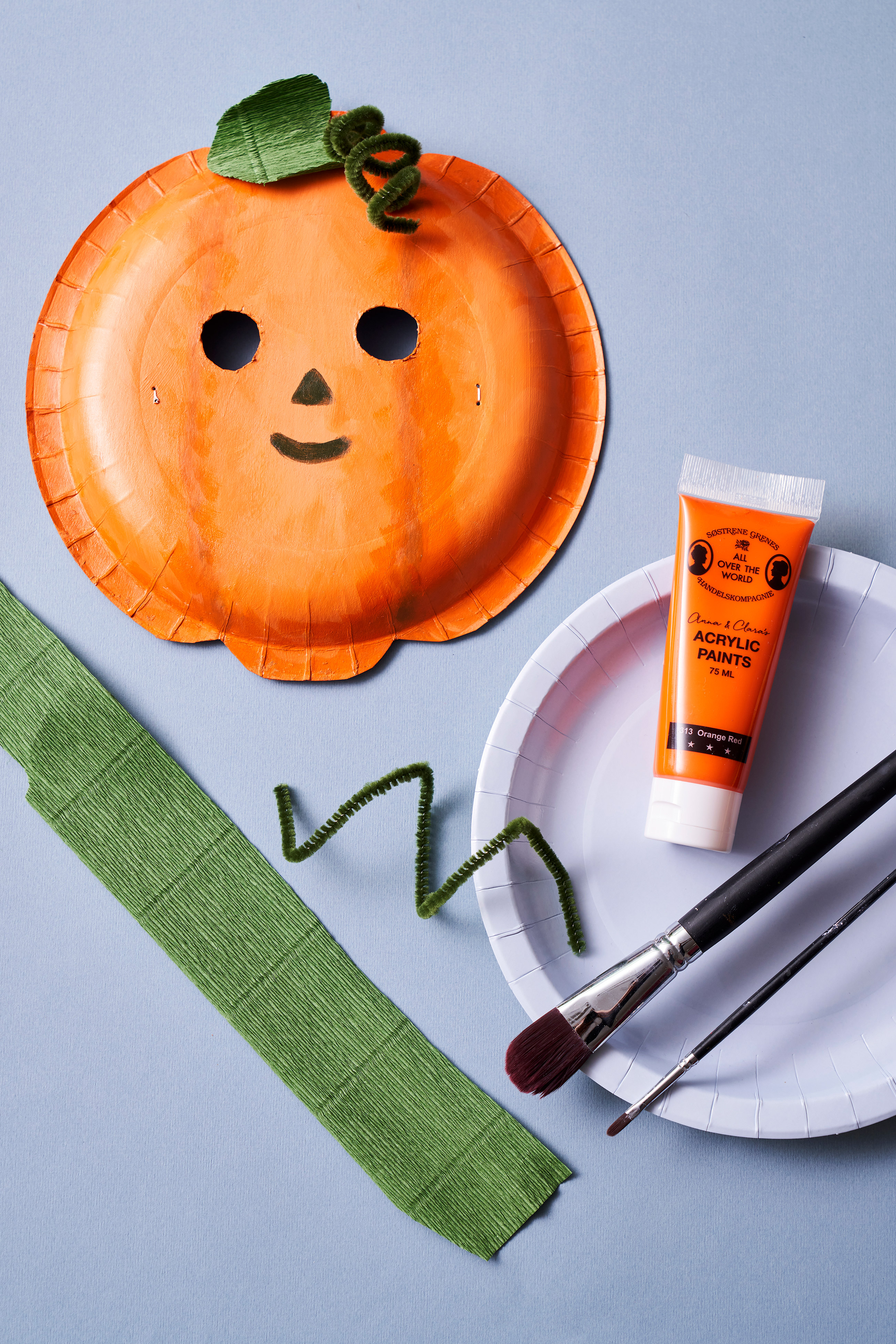 Lovely and easy Halloween costumes for children Søstrene Grene