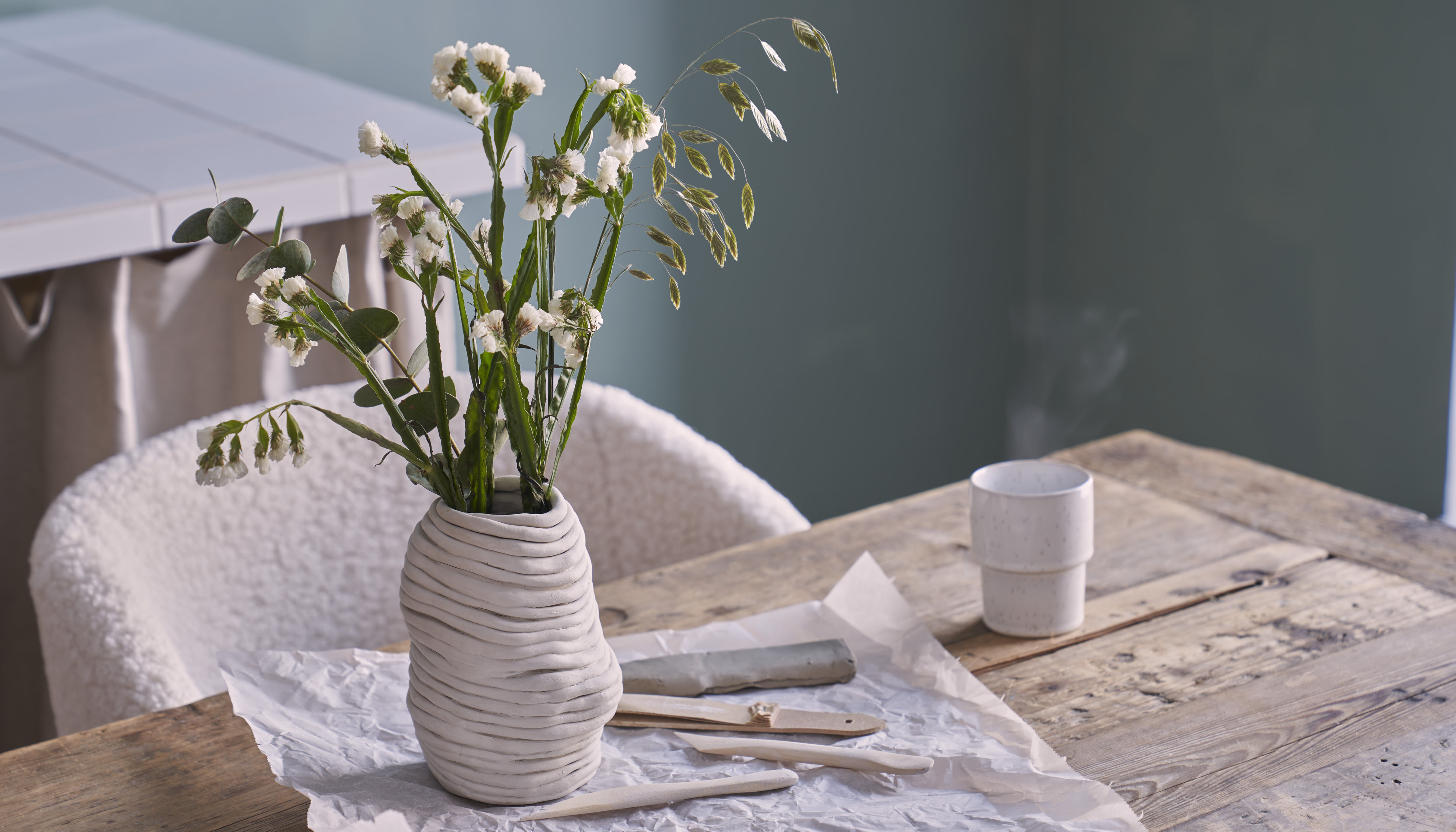 Vase en argile autodurcissante Projet DIY Søstrene Grene