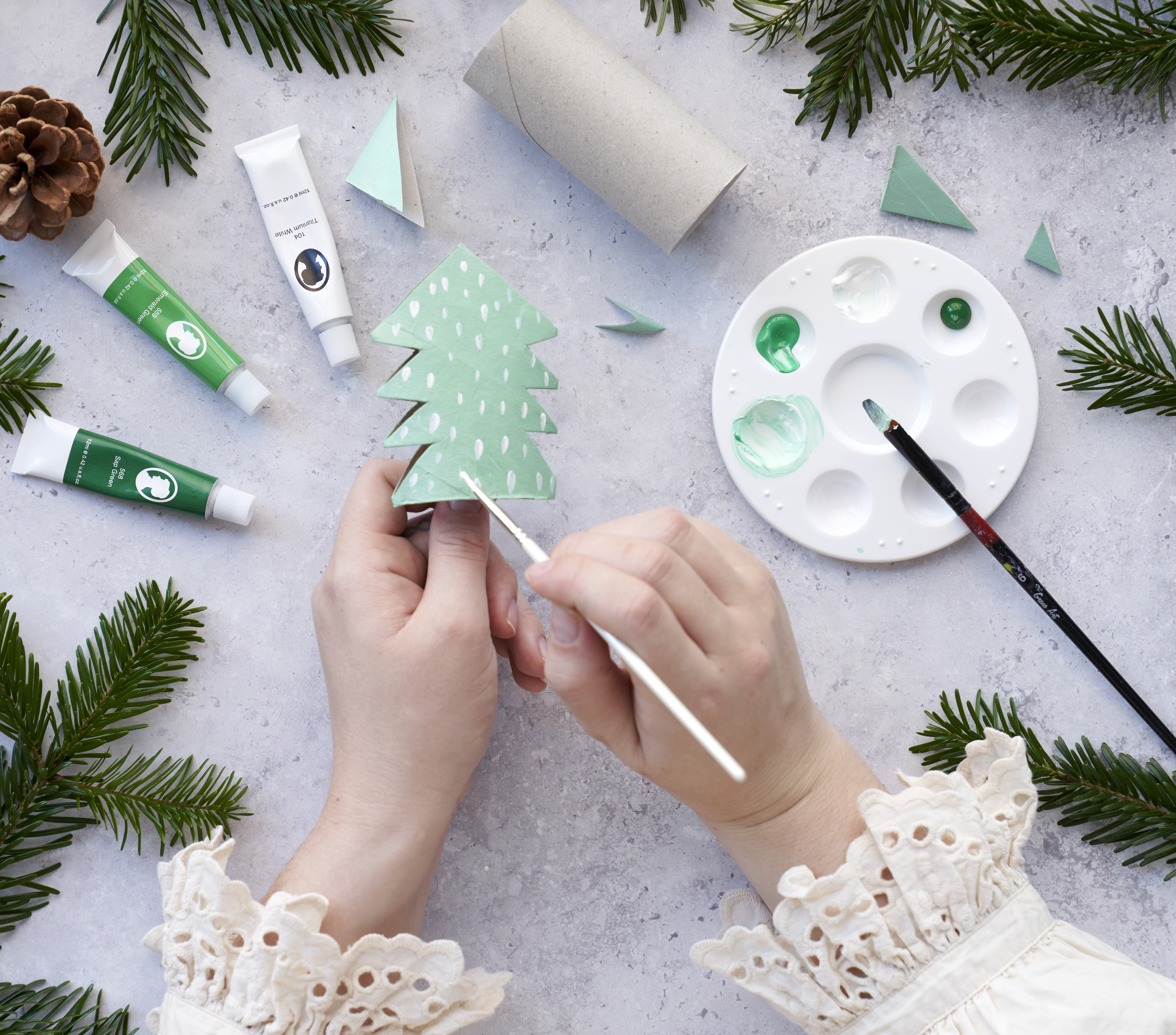 Sapin de Noël en rouleau de papier toilette Projets de bricolage