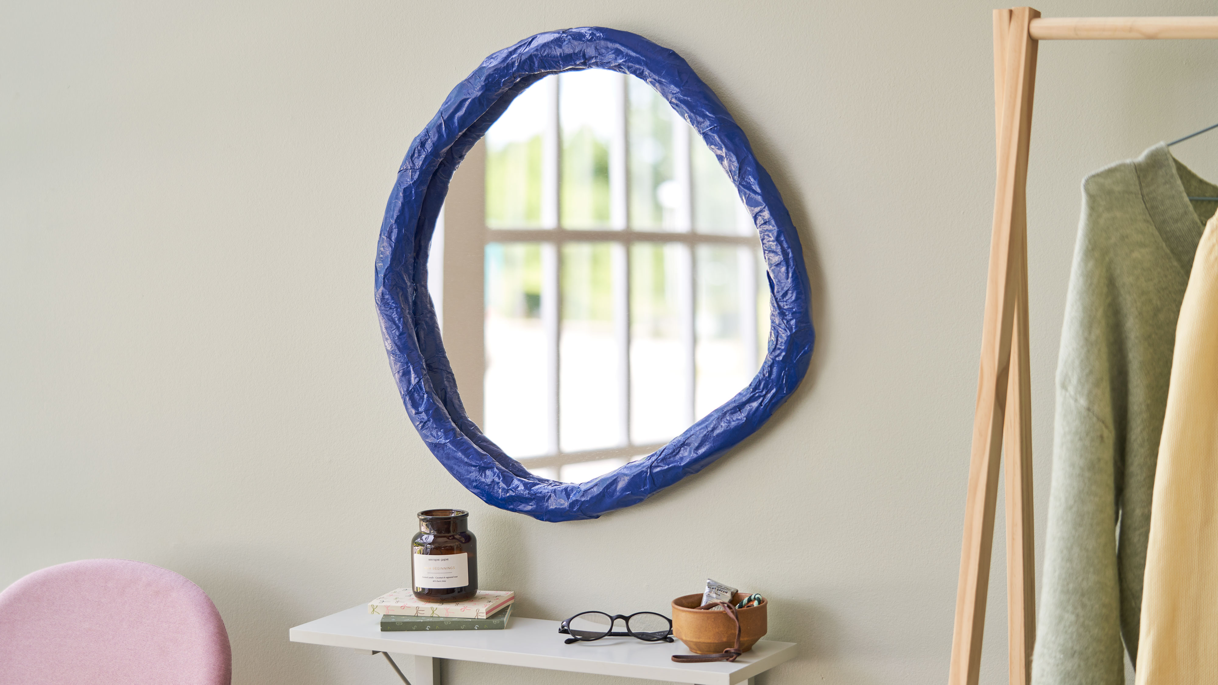 Bulky papier mâché mirror frame DIYprojects Søstrene Grene