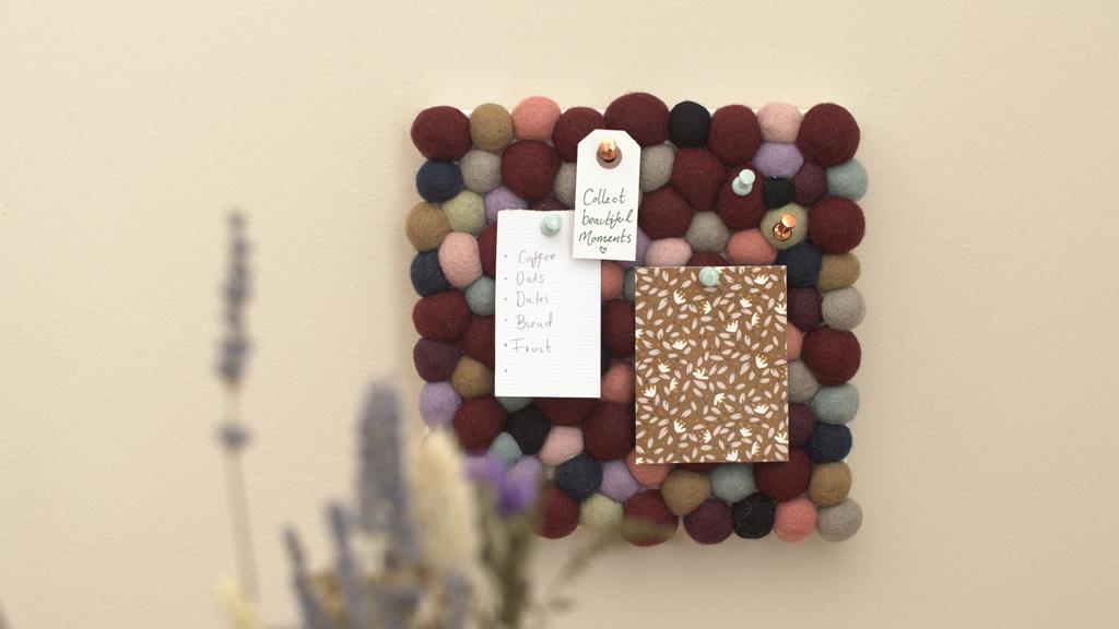 Sådan laver De dekorative filtkugler | DIY-projekter Søstrene Grene